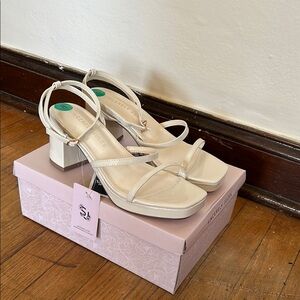 Sincerly Jules Women's Cream Heeled Sandals